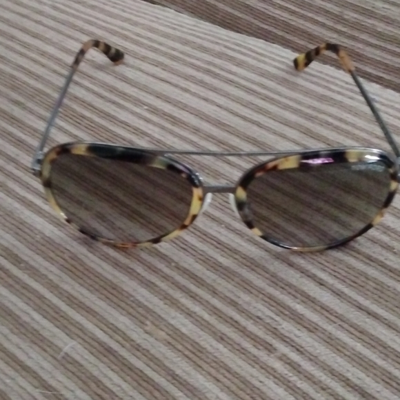 Sunglasses main image 6